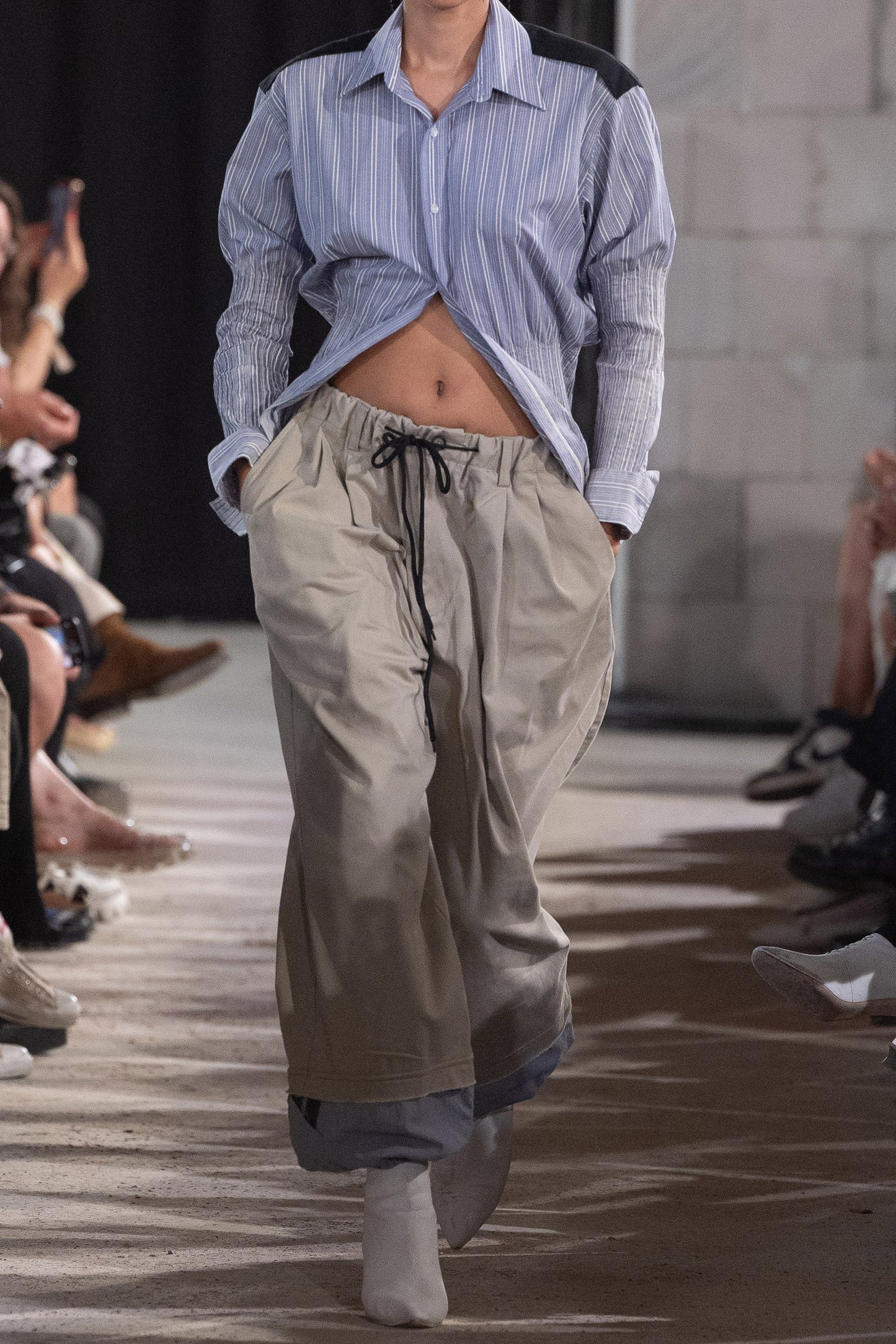 BLEACHED HALF-TUCK SHIRTS