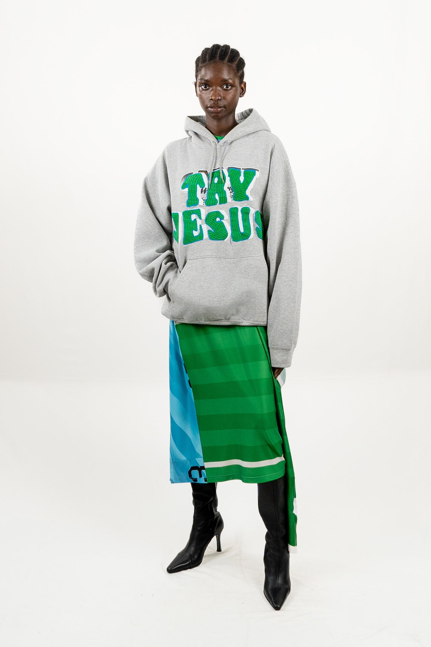 TRY JESUS EMBROIDERED HOODIE RTS11-3