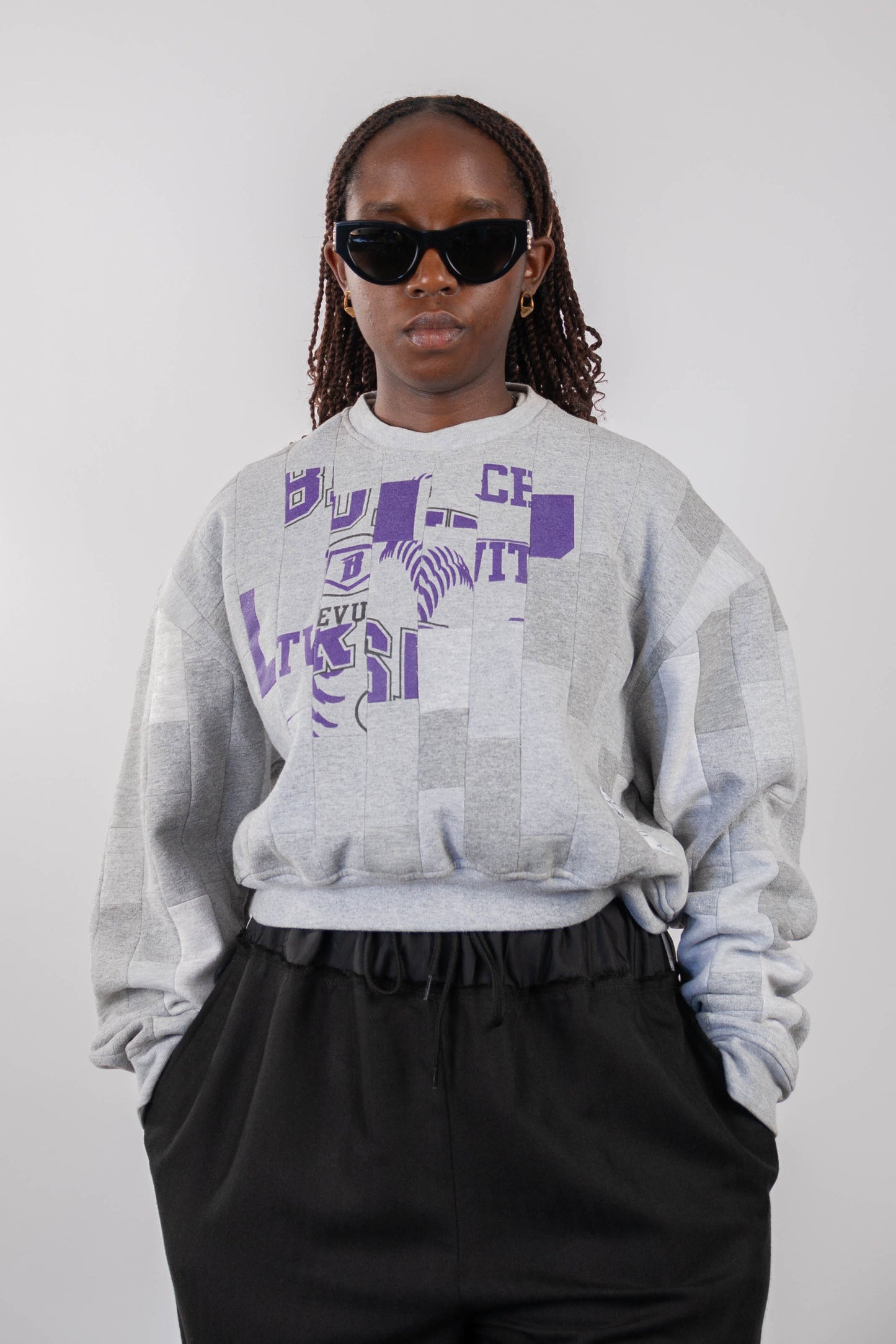 CROPPED PUZZLE SWEATSHIRT