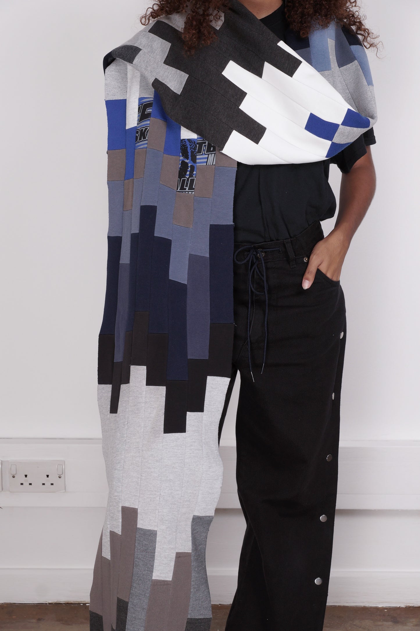PUZZLE SCARF
