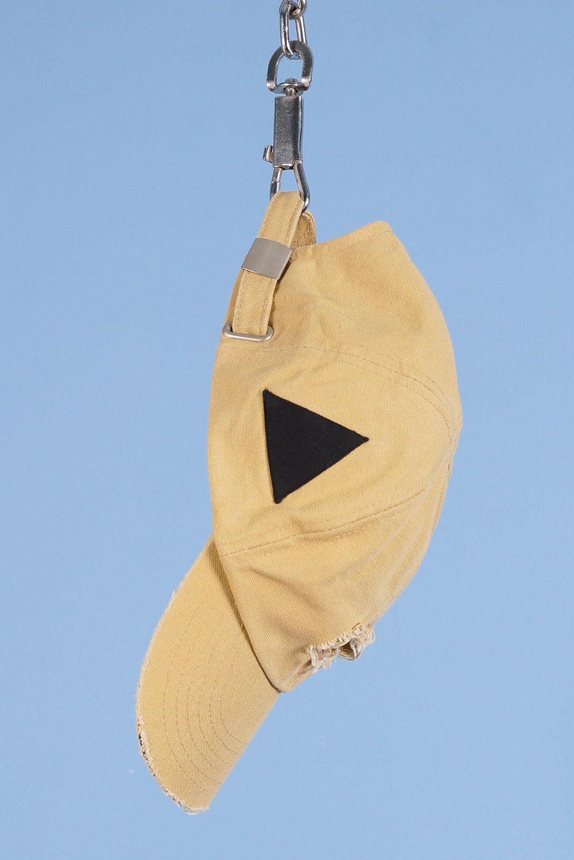 Askari Cap 09