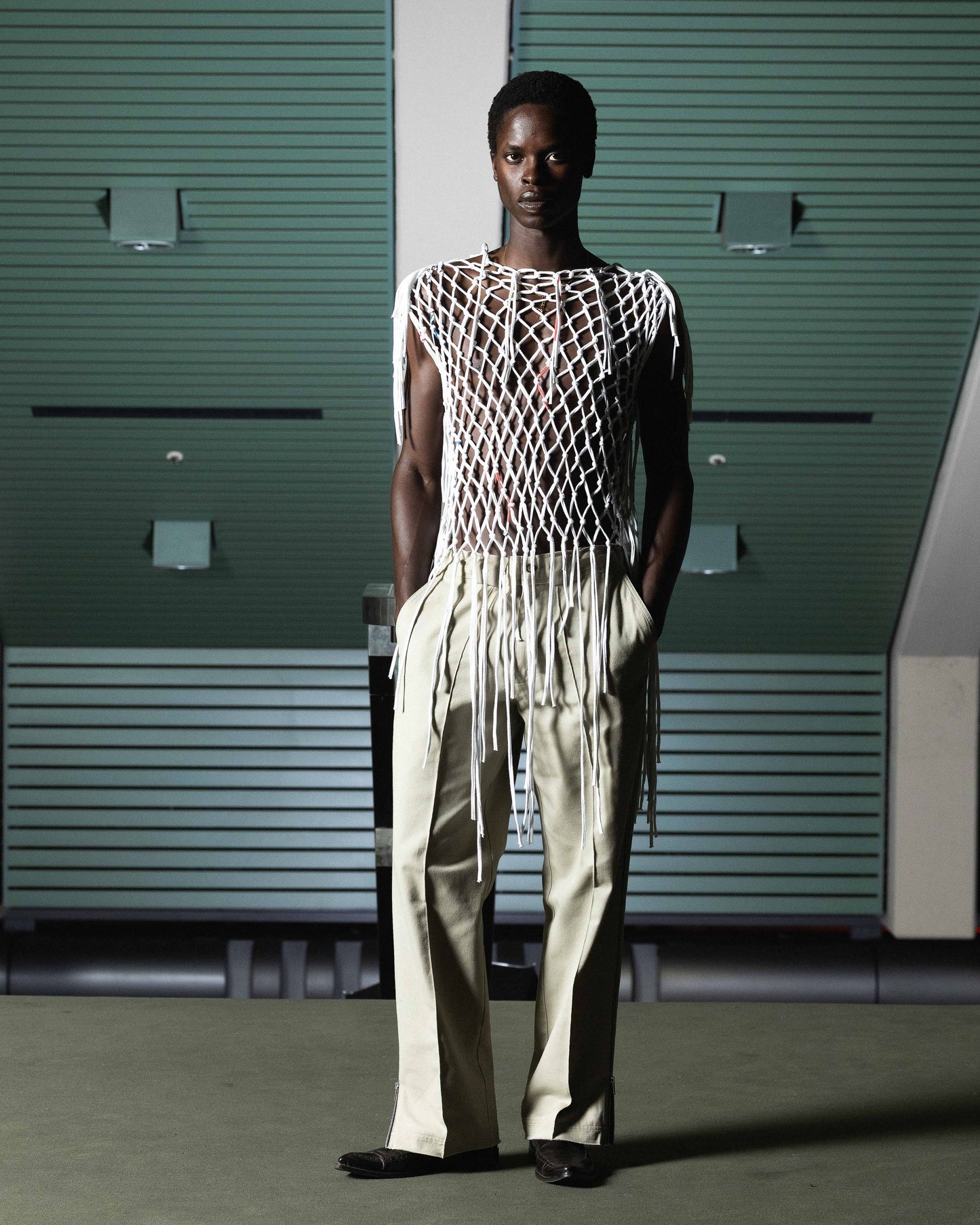 ZIPPED CHINOS