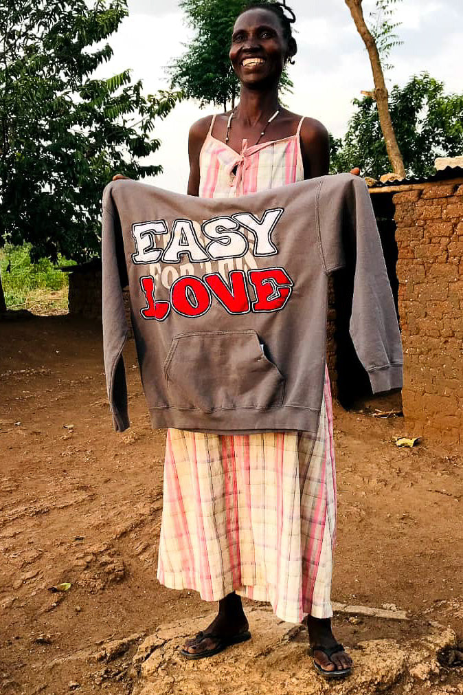 EASY LOVE EMBROIDERED HOODIE RTS11-6