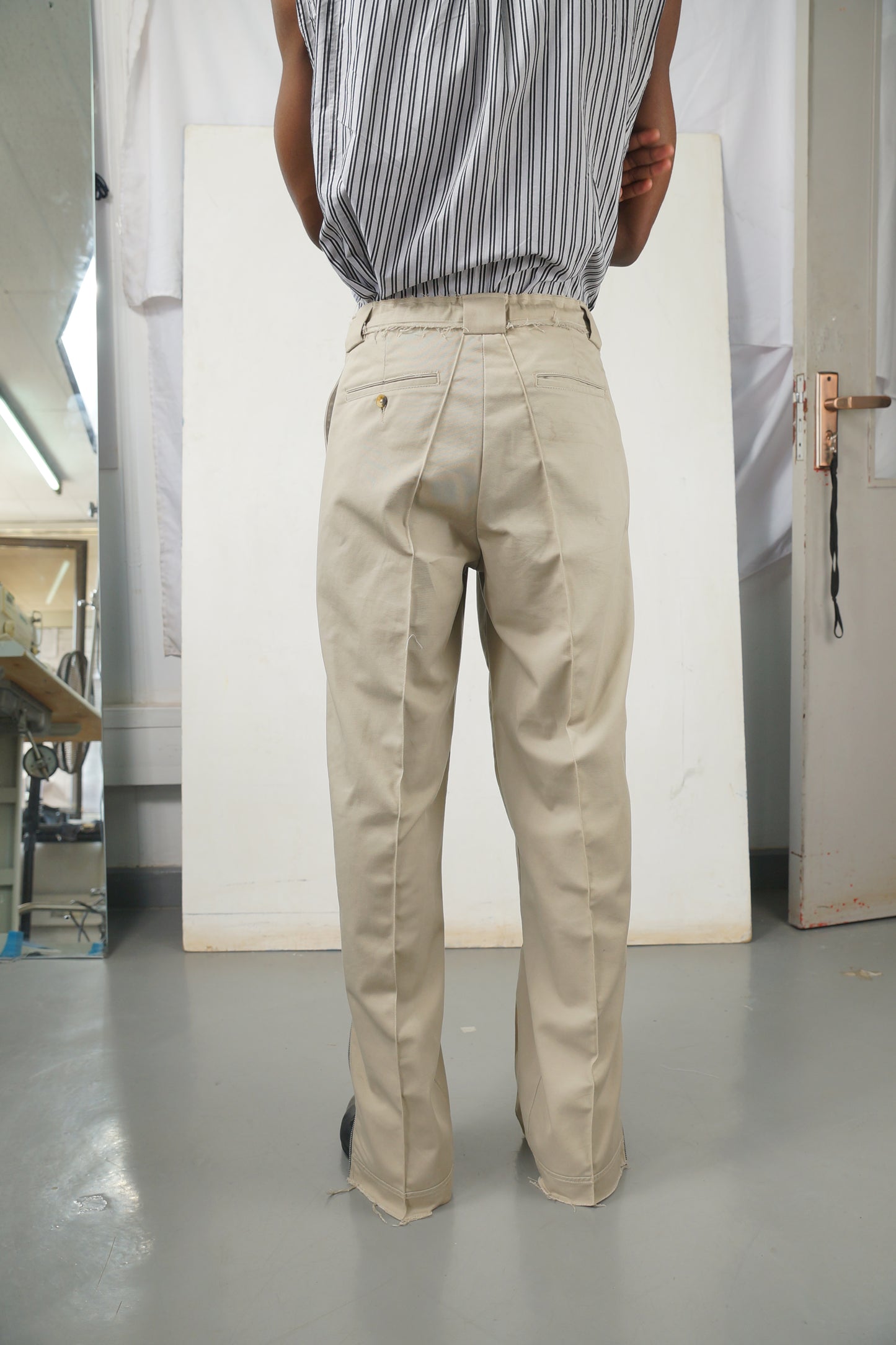 ZIPPED CHINOS