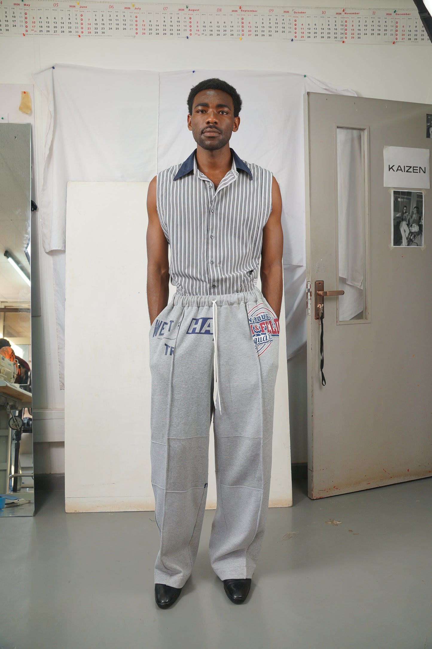 ZIPPED SWEATPANTS