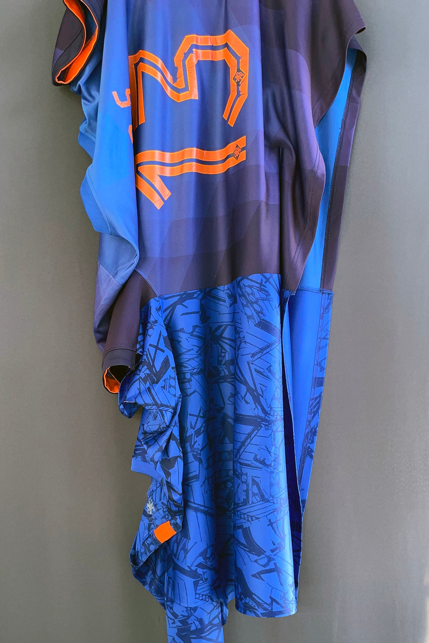 FLIP JERSEY DRESSES