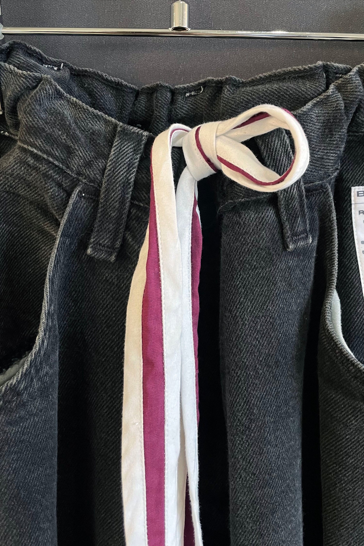 SNAP JEANS